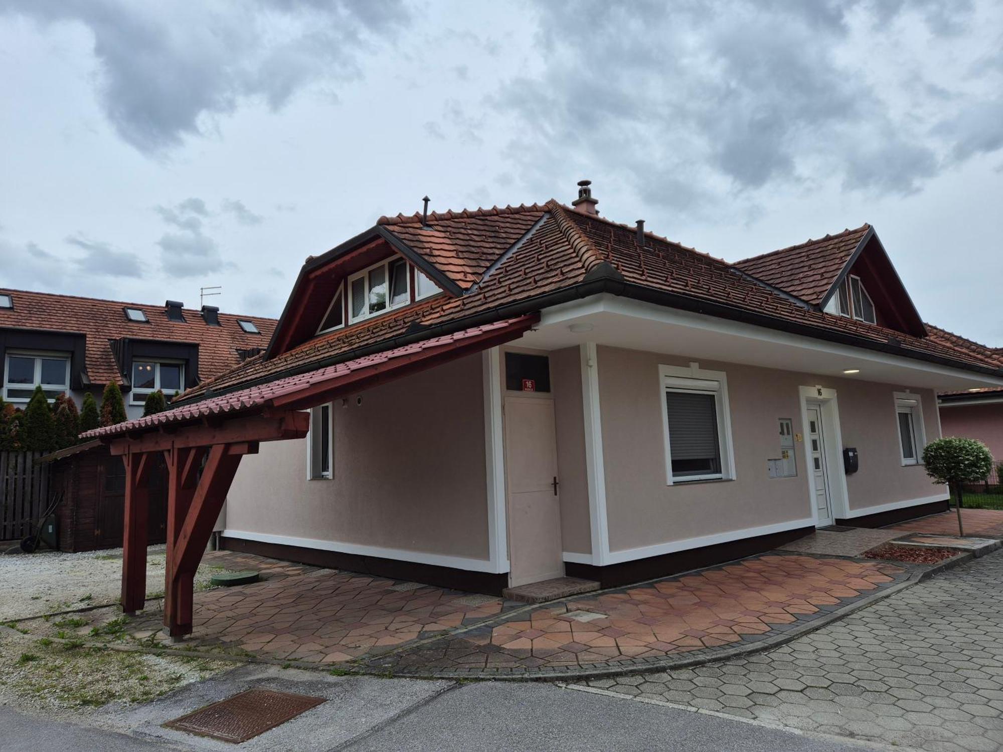 ŠkofljicaOddih V Mirnem In Zelenem Okoljuアパートメント エクステリア 写真